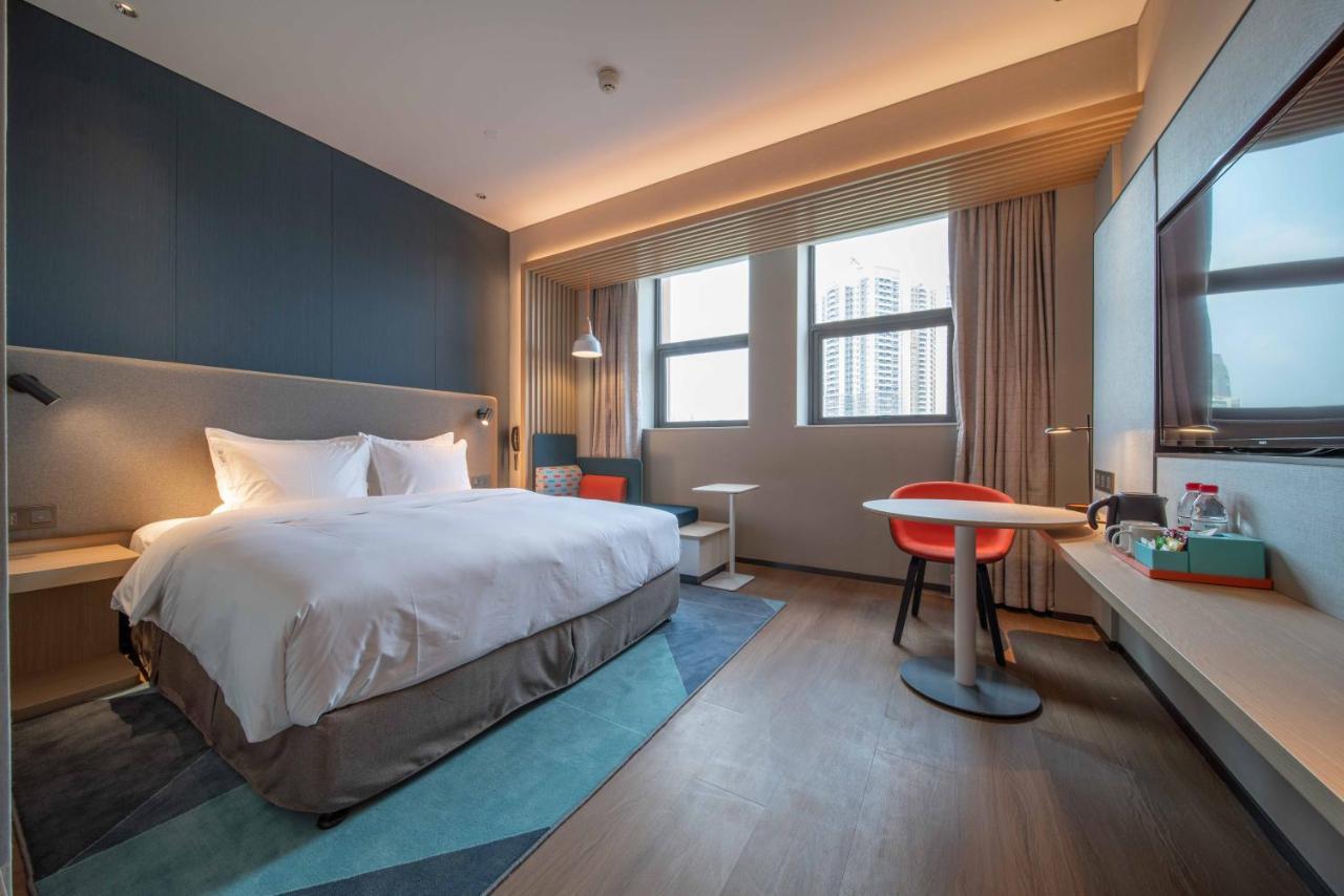 Holiday Inn Express Guangzhou Panyu, An Ihg Hotel Εξωτερικό φωτογραφία