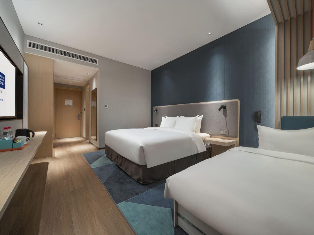 Holiday Inn Express Guangzhou Panyu, An Ihg Hotel Εξωτερικό φωτογραφία